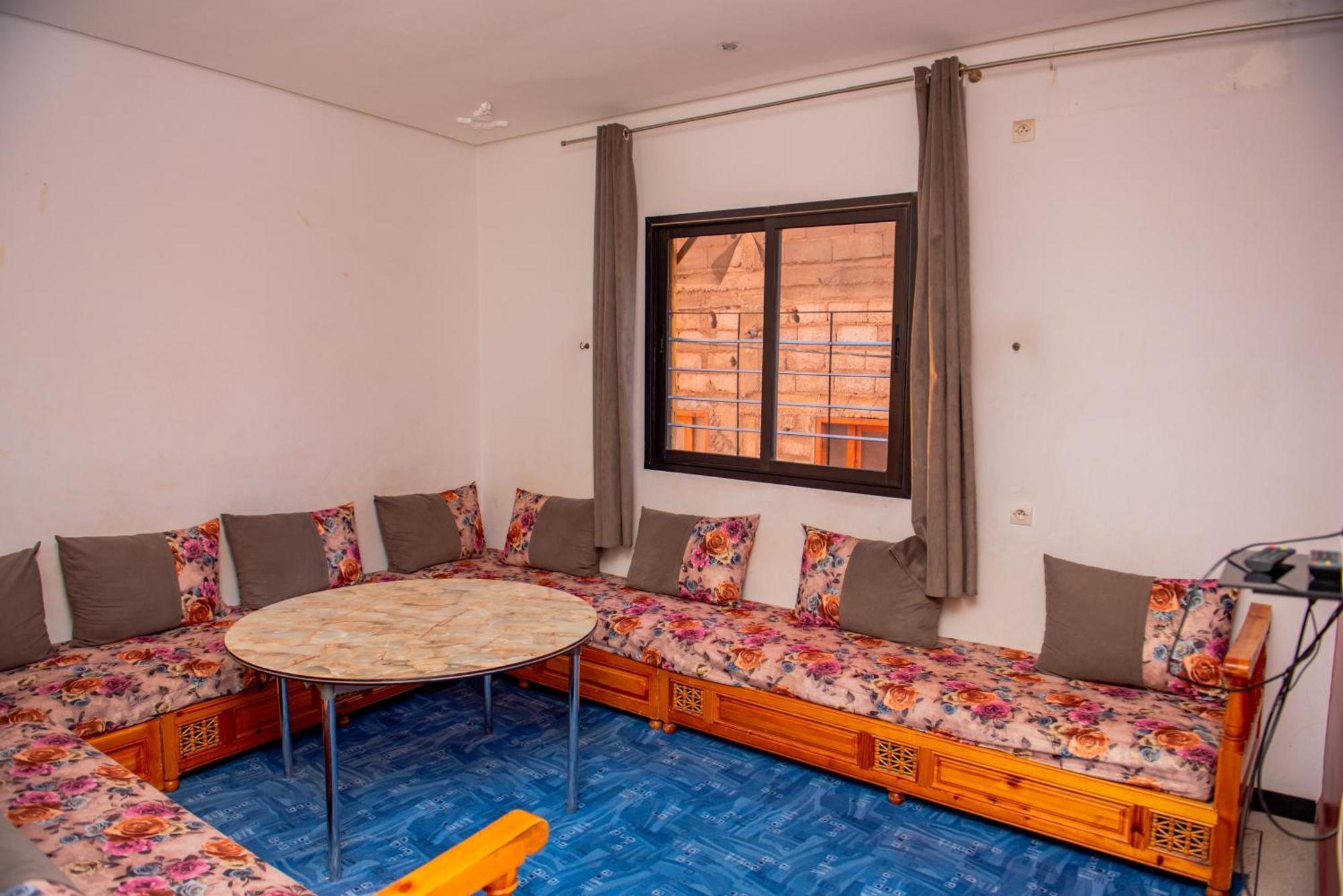 Appartement Afgo 우아르자자테 외부 사진